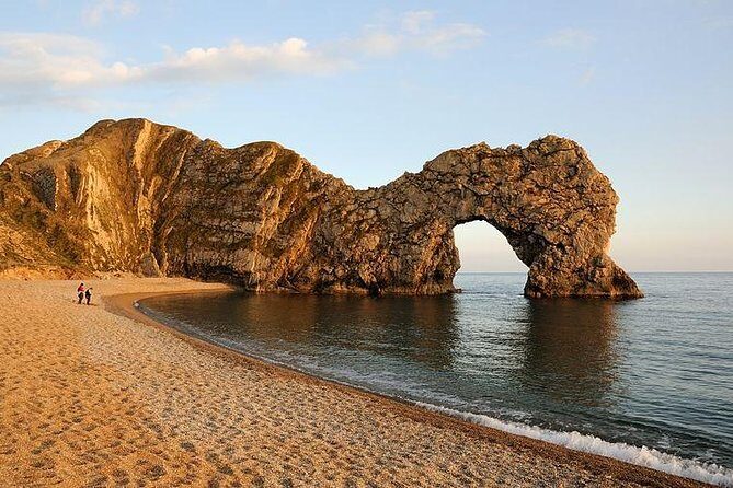 Lulworth Cove & Durdle Door Mini-Coach Tour from Bournemouth - Exploring the Jurassic Coast: A Detailed Look at the Lulworth Cove & Durdle Door Mini-Coach Tour from Bournemouth