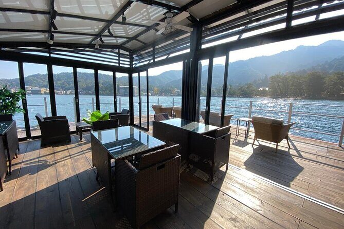 Lunch on Raft-Style Boat HANAIKADA on the west coast of Miyajima - Who This Tour Is Best Suited For