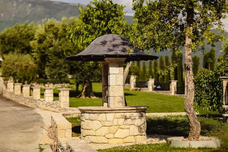 Lundër: Lundra Winery Guided Tour with Wine Tasting - Key Points