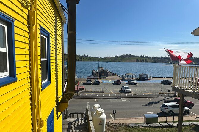 Lunenburg and Mahone Bay 4-Hour Private Escape from Halifax - The Sum Up