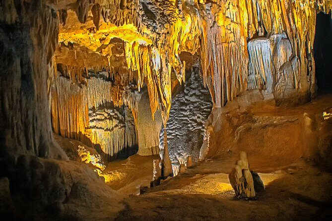 Luray Caverns Half Day Small Group Max 12 Tour Experience from DC - An In-Depth Look at the Tour Experience