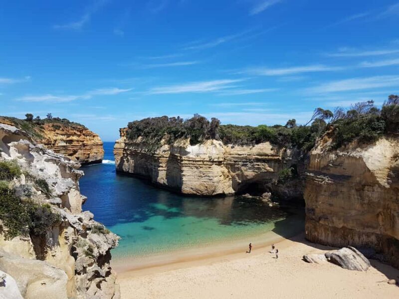 Luxe Bus Great Ocean Road Coastal Spectacular - A Tour that Combines Iconic Sights with Personal Touches