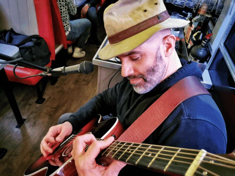 Luxembourg: Italian-Style Dinner in a Vintage Bus - An In-Depth Look at the Experience