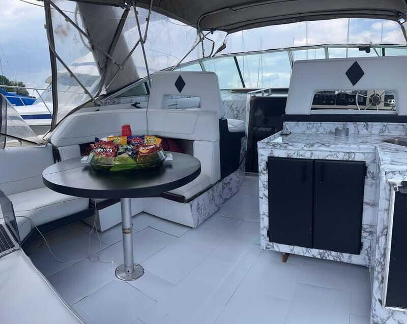 Luxurious 40ft Yacht Charter - The Sum Up: Who Will Love This Experience?