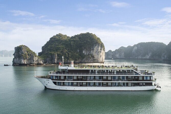 LUXURY 5 STAR CRUISE 3 Day 2 Night Visit Halong Bay & Lan Ha Bay - An In-Depth Look at the 3-Day Cruise Experience