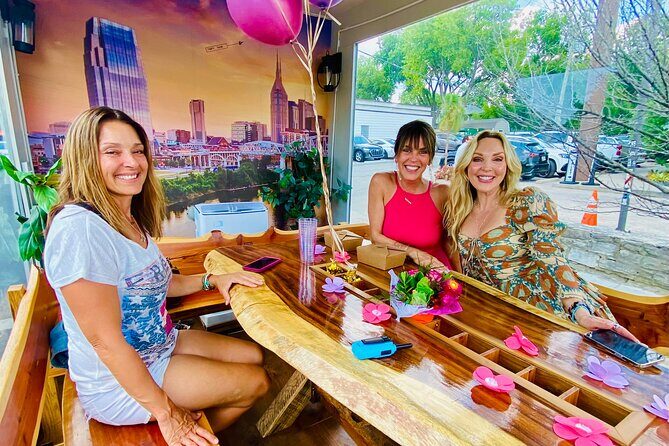 Luxury 5 STAR PUBLIC Glass Wall Temp Controlled Nashville Tour - The Experience and Comfort