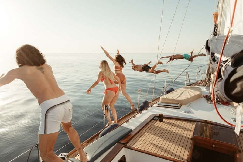 Luxury and exclusive sailing tour with private service - What Makes This Tour Special