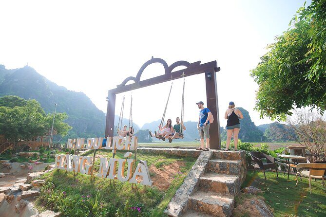 Luxury Bai Dinh Pagoda ,Trang An Boat Trip & Mua Cave 1 Day Trip - Key Points