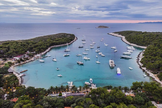 Luxury Blue and Green Cave private tour - What’s Included and What’s Not