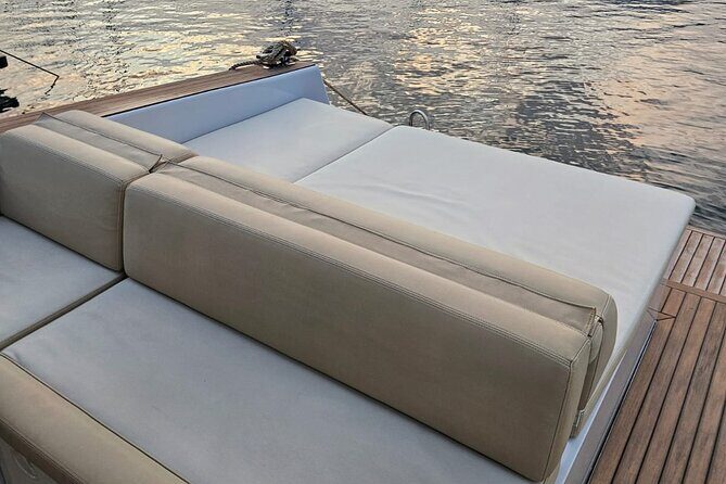 Luxury Blue Cave and Hvar Island Boat Tour from Split - Exploring the Croatian Coast: A Detailed Look at the Luxury Blue Cave and Hvar Island Boat Tour from Split