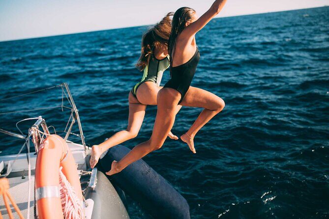 Luxury Catamaran Cruise with Brunch and Unlimited Drinks - FAQ