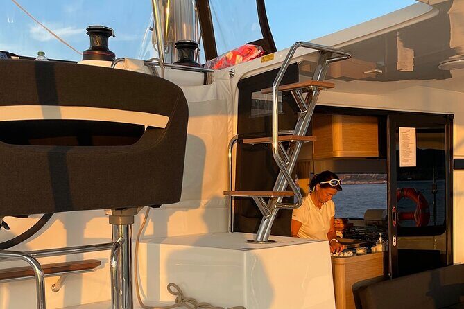 LUXURY Catamaran Sunset and Wine cruise - FAQ