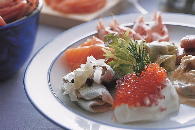 Luxury Day Trip to Tallinn with superior cabin VIP guide and lavish buffet - FAQ