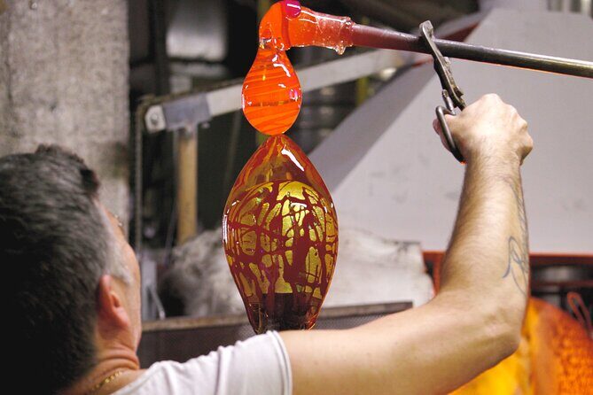 Luxury Grand Canal, Murano, Burano+Blow glass at Glass factory! - Key Points