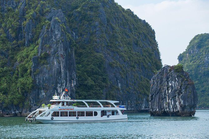 Luxury Halong Bay 1 Day on Cruises From Hanoi with Bus & Lunch - A Full Breakdown of the Experience