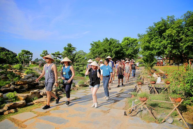 Luxury Hoa Lu Tam Coc Mua Cave 1 Day With Limousine Bus And Lunch - Who Should Join This Tour?