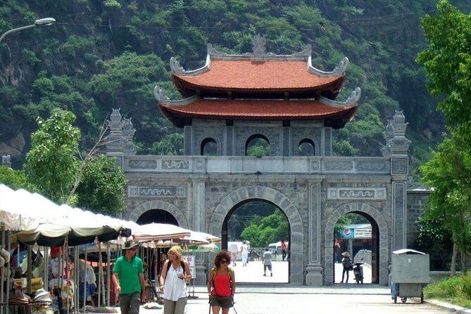 Luxury Hoa Lu - Trang An - Mua Cave 1 Day Tour - By Limousine & Small Group - Who This Tour Is Best For