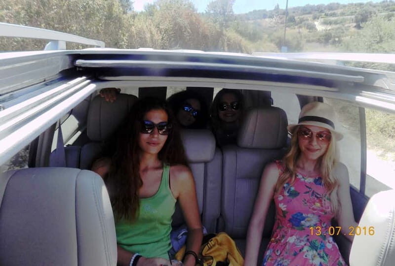 Luxury Jeep Safari to South Coast, Palm Beach and Canyons - Free Time and Swimming