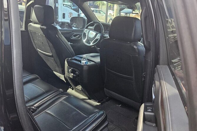 Luxury Limo and Car Service at Miami International Airport - Who Should Consider This Service?