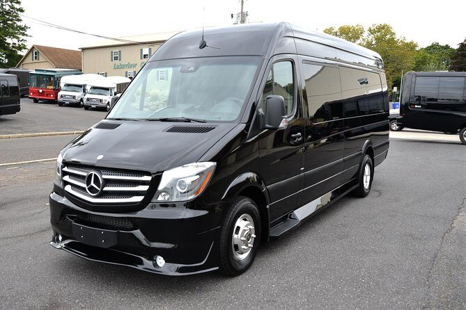 Luxury Niagara Falls Day Trip from Toronto with Cruise and Lunch - FAQ