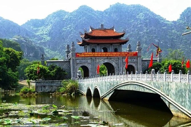 Luxury Ninh Binh: Hoa Lu - Mua Cave - Tam Coc Day Tour from Hanoi - FAQ
