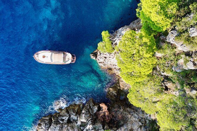 Luxury Private Boat Tour to Elaphiti Islands - Exploring the Luxury Private Boat Tour to Elaphiti Islands