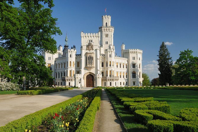 Luxury Private Day trip from Prague to Cesky Krumlov via Hluboka Castle - Key Points