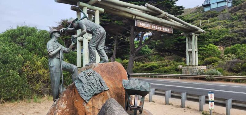 Luxury Private Great Ocean Road Tour  Up to 14 Guests - Frequently Asked Questions