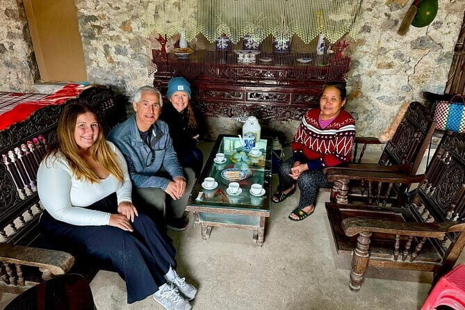 Luxury Private Tour From Hanoi: Local Family, Tam Coc & Hoa Lu - Discovering Ninh Binh: From Hanoi’s Hustle to Rural Charm