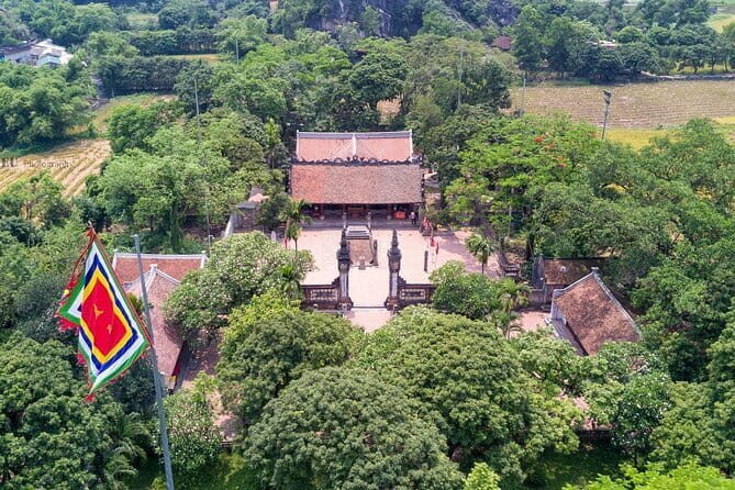 Luxury Private Tour From Hanoi: Local Family, Tam Coc & Hoa Lu - Additional Perks