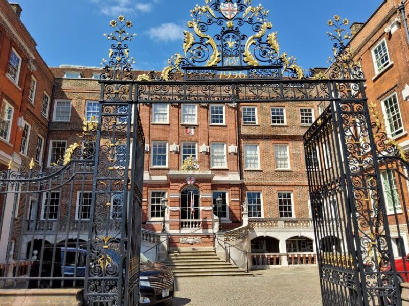 Luxury Private Tour in London with Lunch - Logistics and Practical Details