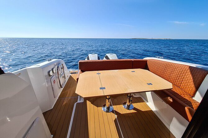 Luxury Private tour on the Kavi 9 Yacht 2025 - FAQs