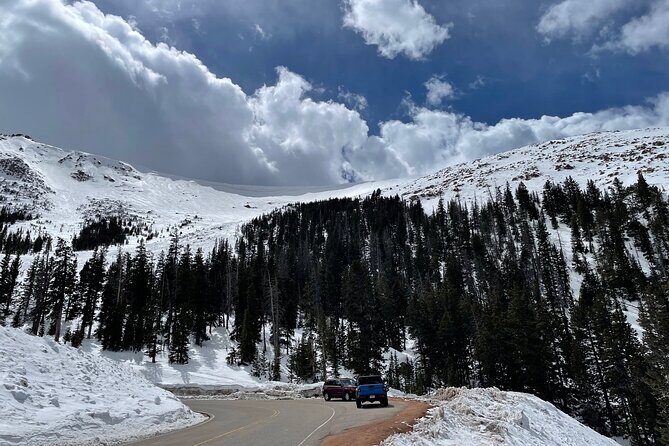 Luxury Private Van to Pikes Peak Garden of Gods - FAQ