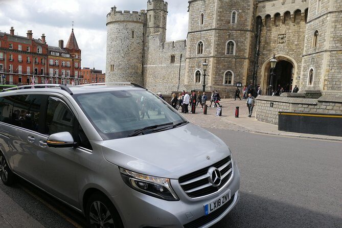 Luxury Private Vehicle Day Hire:London to London Stopover Windsor and its Castle - An In-Depth Look at the Windsor Day Hire Experience