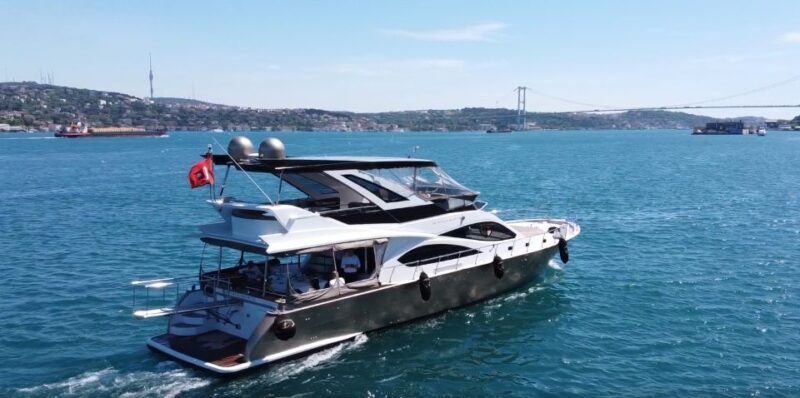 Luxury Private Yacht Rental - Key Points