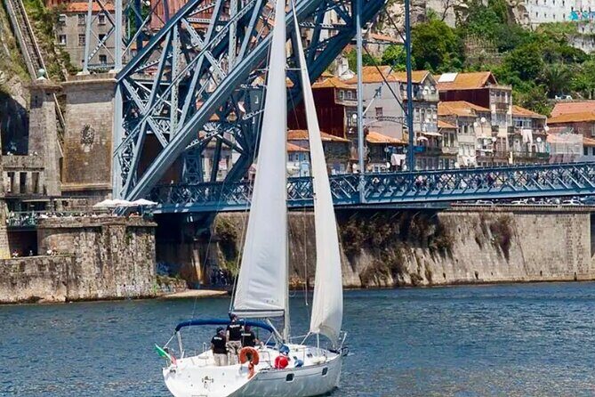 Luxury sailing experience on the Douro - The Sum Up