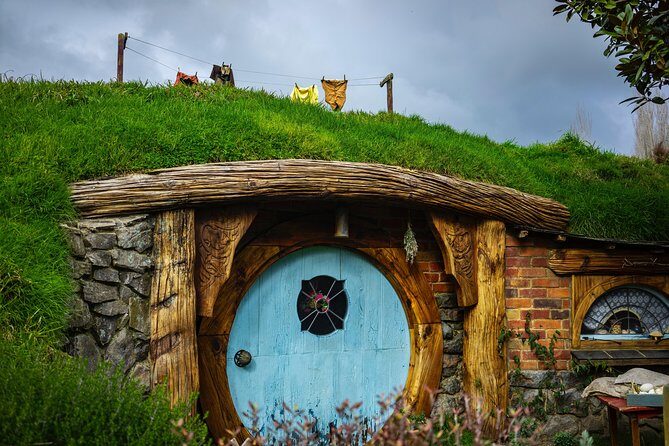 Luxury Small group tour from Auckland to Hobbiton Movie Set - Who This Tour Is Best For