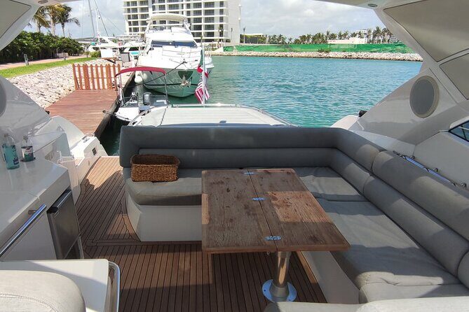 Luxury Sunseeker 50 - 6 hs Cancun - Isla Mujeres (MagicSea-SS) - Why This Tour Stands Out