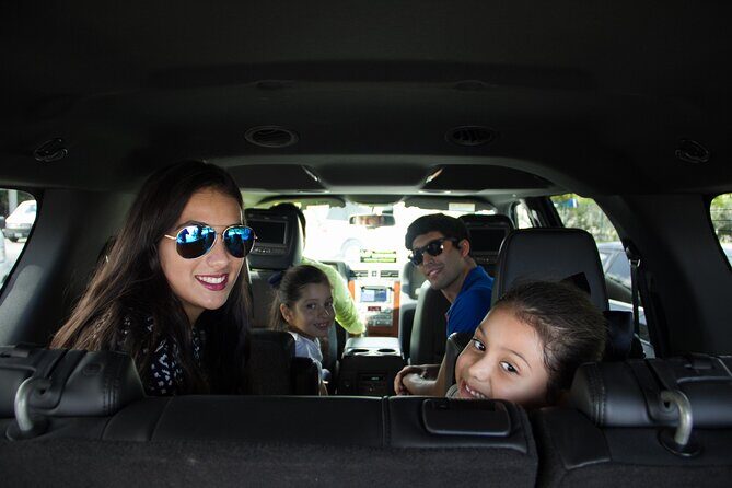 Luxury SUV arrivals from Cancun Airport one way - Key Points