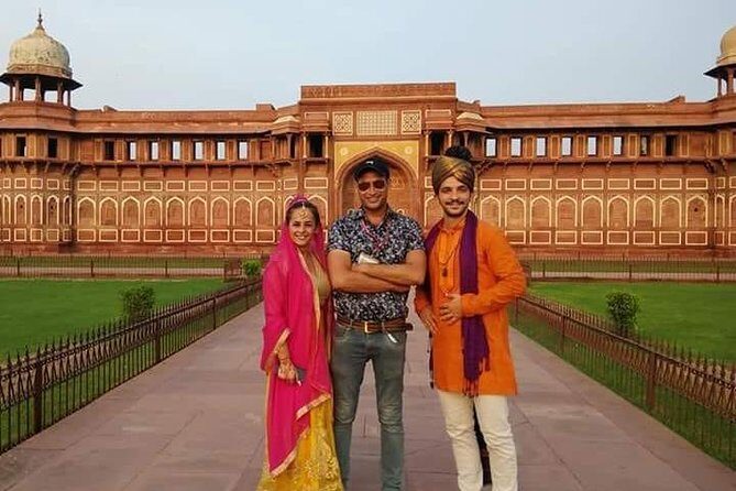 Luxury Taj Mahal Tour By Luxury Car From Delhi With 5 Star Lunch - Key Points