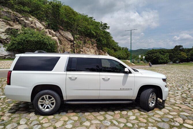 Luxury Transportation SUV Airport HUX to Bahias Hotels - Who Should Consider This Service?