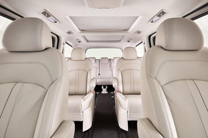 Luxury Van, Private Transfer, Cairns Airport - Cairns City - The Experience: Inside the Transfer