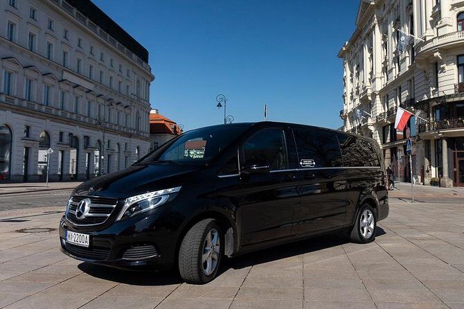 Luxury Warsaw Chopin Airport Transfer by private Minivan car - Key Points