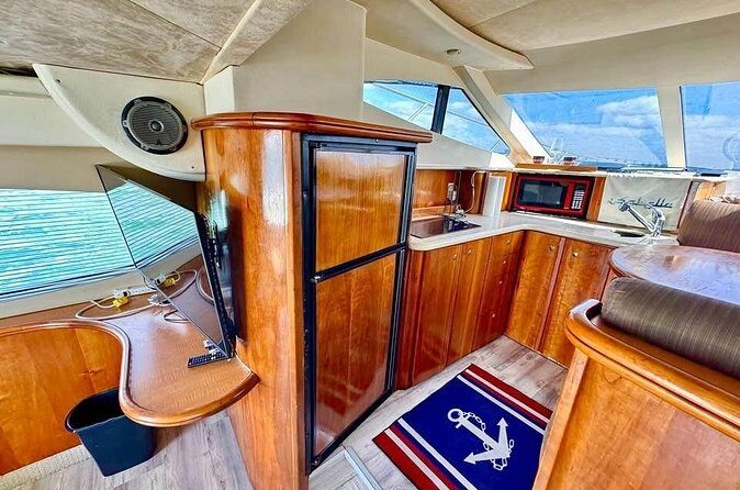 Luxury Yacht Charter Experience in Miami - Authentic Traveler Feedback