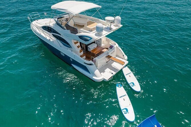 Luxury Yacht Experience in Los Cabos 45 FT - The Luxury Yacht: Comfort and Customization