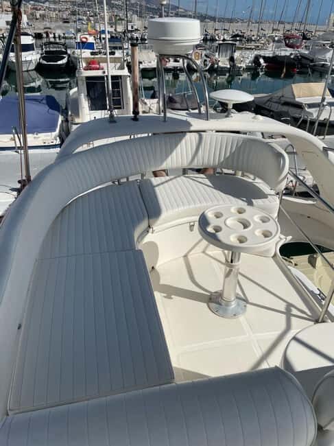 Luxury yacht in Fuengirola - Key Points