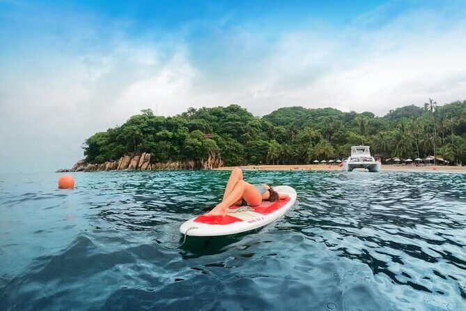 Luxury Yacht & Snorkel with All inclusive Open bar and lunch - Authentic Experiences Highlighted in Reviews