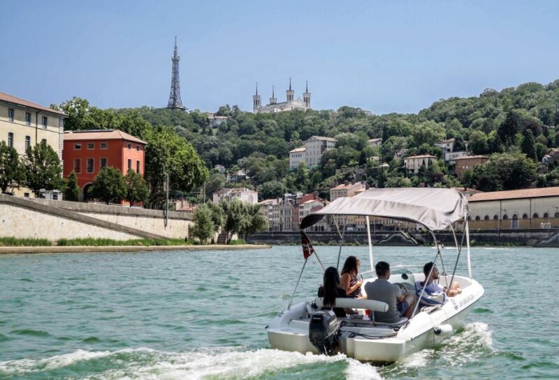 Lyon: Boat Rental without a License - The Experience in Action: What Reviewers Say