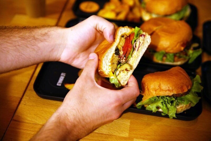 Lyon: Croix-Rousse District Vegan Food Tour with Tastings - Discovering the Croix-Rousse District