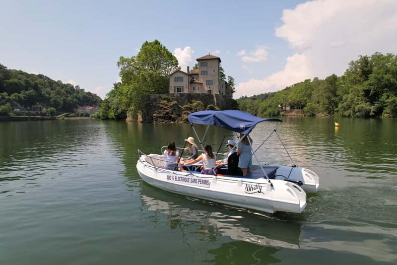 Lyon: from Confluence to Barbe Island by free license boat - Who Is This Tour Best For?